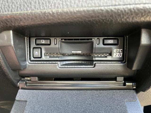 クラウンスポーツ 4WD Z ガラスルーフ/モデリスタエアロ/保証書/純正 SDナビ/デジタルインナーミラー/シートヒーター 前席/全方位モニター/車線逸脱防止支援システム/シート フルレザー/電動バックドア 革シート フルエアロ(17枚目)