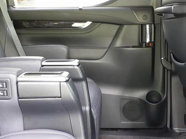 アルファードハイブリッド 4WDハイブリッドSR Cパッケージ 保証書/ディスプレイオーディオ/フリップダウンモニター/デジタルインナーミラー/両側電動スライドドア/シートヒーター/シート 合皮/電動バックドア/ヘッドランプ LED/ETC/EBD付ABS 4WD(25枚目)