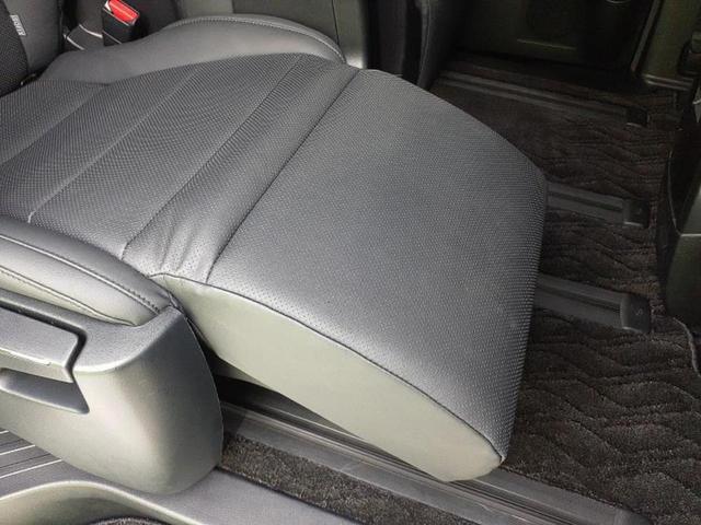 アルファードハイブリッド 4WDハイブリッドSR Cパッケージ 保証書/ディスプレイオーディオ/フリップダウンモニター/デジタルインナーミラー/両側電動スライドドア/シートヒーター/シート 合皮/電動バックドア/ヘッドランプ LED/ETC/EBD付ABS 4WD(26枚目)