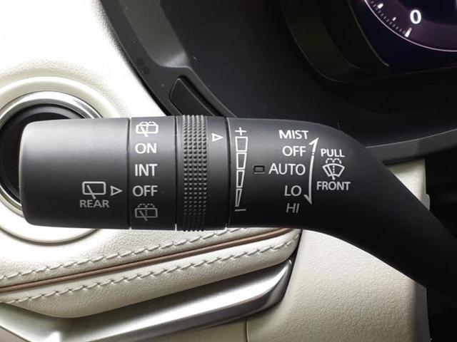 CX-60 4WD XDエクスクルーシブモード サンルーフ/BOSE/保証書/純正 SDナビ/衝突安全装置/シートヒーター/全方位モニター/車線逸脱防止支援システム/シート 合皮/電動バックドア/ドライブレコーダー 前後/ヘッドランプ LED(17枚目)