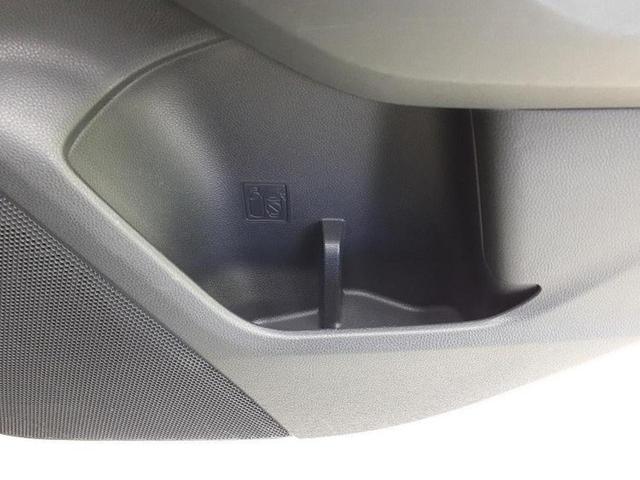 インプレッサスポーツ ２．０ｉ－Ｌアイサイト　新品タイヤ／保証書／純正　８インチ　ナビ／衝突安全装置／シートヒーター　前席／車線逸脱防止支援システム／ヘッドランプ　ＬＥＤ／Ｂｌｕｅｔｏｏｔｈ接続／ＥＴＣ２．０／ＥＢＤ付ＡＢＳ／横滑り防止装置（41枚目）