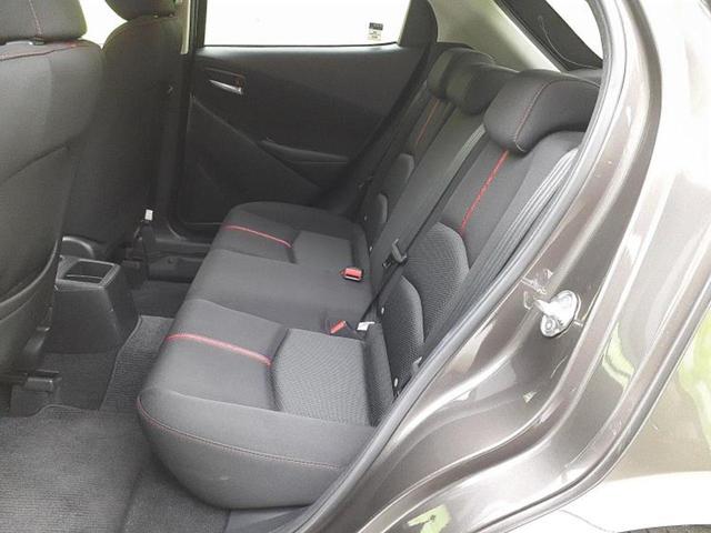 デミオ ＸＤツーリング　新品タイヤ／保証書／純正　ＳＤナビ／衝突安全装置／車線逸脱防止支援システム／ドライブレコーダー　前後／ヘッドランプ　ＬＥＤ／ＵＳＢジャック／ＥＴＣ／ＥＢＤ付ＡＢＳ／横滑り防止装置　衝突被害軽減システム（7枚目）