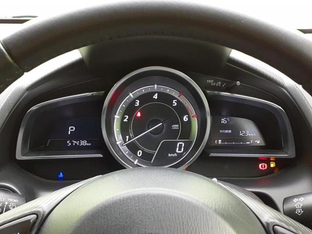 デミオ ＸＤツーリング　新品タイヤ／保証書／純正　ＳＤナビ／衝突安全装置／車線逸脱防止支援システム／ドライブレコーダー　前後／ヘッドランプ　ＬＥＤ／ＵＳＢジャック／ＥＴＣ／ＥＢＤ付ＡＢＳ／横滑り防止装置　衝突被害軽減システム（13枚目）