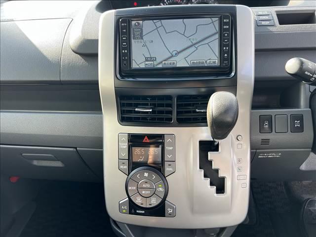 ヴォクシー Ｚ☆４ＷＤ☆ナビ☆バックカメラ☆走行５．６万☆試乗できます☆　☆４ＷＤ☆ナビ☆ＴＶ☆ミュージックサーバー☆ＣＤ／ＤＶＤ☆バックカメラ☆パワースライドドア☆ミラーウインカー☆キセノン☆フォグ☆ビルトインＥＴＣ☆純正１６インチＡＷ☆走行５．６万ｋｍ☆試乗できます☆（14枚目）