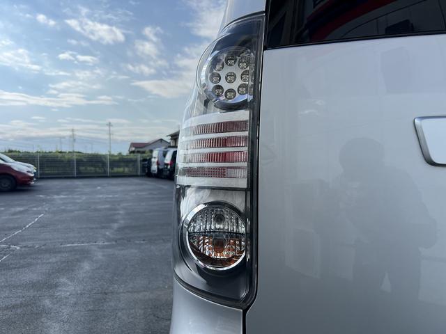 ヴォクシー Ｚ☆４ＷＤ☆ナビ☆バックカメラ☆走行５．６万☆試乗できます☆　☆４ＷＤ☆ナビ☆ＴＶ☆ミュージックサーバー☆ＣＤ／ＤＶＤ☆バックカメラ☆パワースライドドア☆ミラーウインカー☆キセノン☆フォグ☆ビルトインＥＴＣ☆純正１６インチＡＷ☆走行５．６万ｋｍ☆試乗できます☆（25枚目）