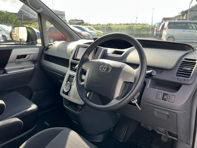 ヴォクシー Ｚ☆４ＷＤ☆ナビ☆バックカメラ☆走行５．６万☆試乗できます☆　☆４ＷＤ☆ナビ☆ＴＶ☆ミュージックサーバー☆ＣＤ／ＤＶＤ☆バックカメラ☆パワースライドドア☆ミラーウインカー☆キセノン☆フォグ☆ビルトインＥＴＣ☆純正１６インチＡＷ☆走行５．６万ｋｍ☆試乗できます☆（52枚目）