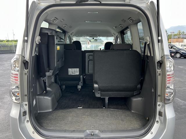 ヴォクシー Ｚ☆４ＷＤ☆ナビ☆バックカメラ☆走行５．６万☆試乗できます☆　☆４ＷＤ☆ナビ☆ＴＶ☆ミュージックサーバー☆ＣＤ／ＤＶＤ☆バックカメラ☆パワースライドドア☆ミラーウインカー☆キセノン☆フォグ☆ビルトインＥＴＣ☆純正１６インチＡＷ☆走行５．６万ｋｍ☆試乗できます☆（62枚目）
