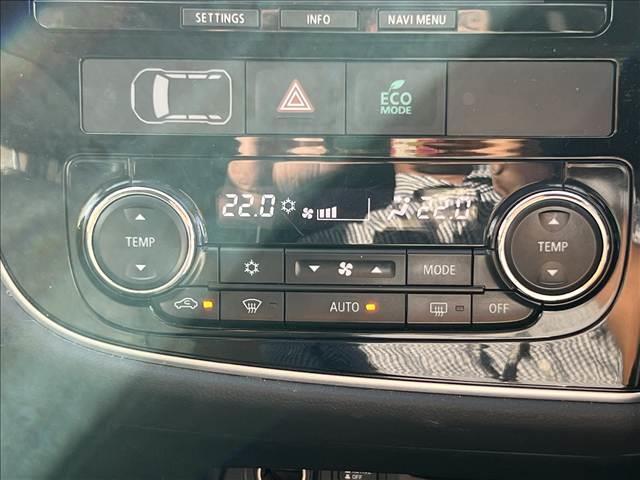 アウトランダーＰＨＥＶ Ｇプレミアムパッケージ☆４ＷＤ☆走行１．６万☆試乗できます☆　☆４ＷＤ☆ナビ☆Ｂｌｕｅｔｏｏｔｈ☆サイド／バックカメラ☆フリップダウンモニター☆レーダークルーズ☆衝突軽減ブレーキ☆キセノン＋オートライト☆前席シートヒーター☆黒革シート☆走行１．６万☆試乗ＯＫ☆（17枚目）