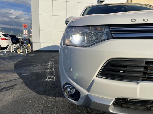 アウトランダーＰＨＥＶ Ｇプレミアムパッケージ☆４ＷＤ☆走行１．６万☆試乗できます☆　☆４ＷＤ☆ナビ☆Ｂｌｕｅｔｏｏｔｈ☆サイド／バックカメラ☆フリップダウンモニター☆レーダークルーズ☆衝突軽減ブレーキ☆キセノン＋オートライト☆前席シートヒーター☆黒革シート☆走行１．６万☆試乗ＯＫ☆（34枚目）
