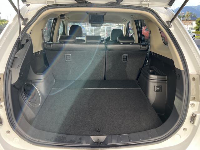 アウトランダーＰＨＥＶ Ｇプレミアムパッケージ☆４ＷＤ☆走行１．６万☆試乗できます☆　☆４ＷＤ☆ナビ☆Ｂｌｕｅｔｏｏｔｈ☆サイド／バックカメラ☆フリップダウンモニター☆レーダークルーズ☆衝突軽減ブレーキ☆キセノン＋オートライト☆前席シートヒーター☆黒革シート☆走行１．６万☆試乗ＯＫ☆（74枚目）