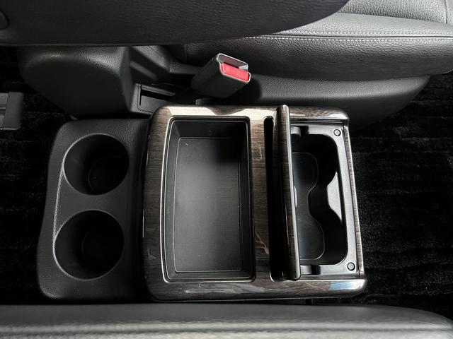 エルグランド ３５０ハイウェイスターブラックレザー☆ナビ☆走行３．９万☆　☆ナビ☆ＴＶ☆Ｂｌｕｅｔｏｏｔｈ☆両側電動ドア☆パワーバックドア☆ビルトインＥＴＣ☆黒本革シート☆前席シートヒーター／パワーシート☆オットマン☆スマートキー☆プッシュスタート☆走行３．９万☆試乗ＯＫ☆（44枚目）