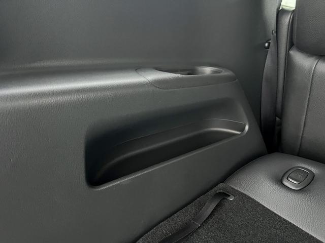 エルグランド ３５０ハイウェイスターブラックレザー☆ナビ☆走行３．９万☆　☆ナビ☆ＴＶ☆Ｂｌｕｅｔｏｏｔｈ☆両側電動ドア☆パワーバックドア☆ビルトインＥＴＣ☆黒本革シート☆前席シートヒーター／パワーシート☆オットマン☆スマートキー☆プッシュスタート☆走行３．９万☆試乗ＯＫ☆（53枚目）