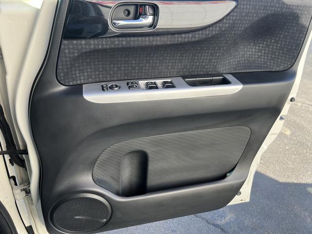 N-BOXカスタム カスタムターボSSパッケージ☆ナビ☆バックカメラ☆試乗OK☆ ☆ナビ☆TV☆Bluetooth☆バックカメラ☆両側電動ドア☆シティーブレーキ☆ビルトインETC☆ハーフレザーシート☆前席シートヒーター☆キセノンライト☆パドルシフト☆クルーズコントロール☆試乗OK☆(42枚目)