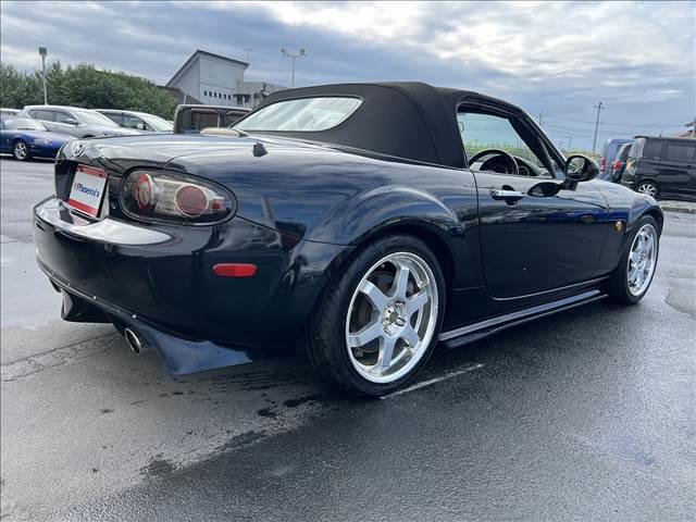 ロードスター 限定車３ｒｄジェネレーションリミテッド☆国内５００台限定☆　☆国内５００台限定車☆６速ＭＴ☆オープン☆キセノンライト☆フォグライト☆ステアリモコン☆ＥＴＣ☆本革シート☆ＴＥＩＮ車高調☆ＡｕｔｏＥｘｅマフラー☆ＪｅｔＳｔｒｅａｍフルエアロ☆ＳＡＬＩＴＡ１７ＡＷ☆（6枚目）