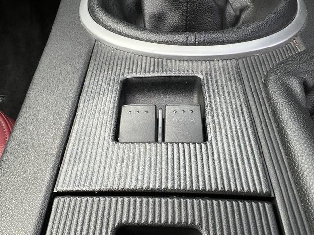 ロードスター 限定車３ｒｄジェネレーションリミテッド☆国内５００台限定☆　☆国内５００台限定車☆６速ＭＴ☆オープン☆キセノンライト☆フォグライト☆ステアリモコン☆ＥＴＣ☆本革シート☆ＴＥＩＮ車高調☆ＡｕｔｏＥｘｅマフラー☆ＪｅｔＳｔｒｅａｍフルエアロ☆ＳＡＬＩＴＡ１７ＡＷ☆（47枚目）