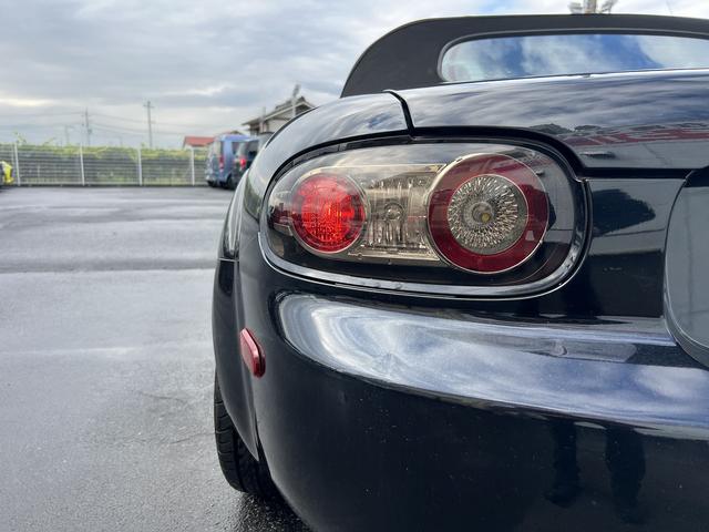 ロードスター 限定車３ｒｄジェネレーションリミテッド☆国内５００台限定☆　☆国内５００台限定車☆６速ＭＴ☆オープン☆キセノンライト☆フォグライト☆ステアリモコン☆ＥＴＣ☆本革シート☆ＴＥＩＮ車高調☆ＡｕｔｏＥｘｅマフラー☆ＪｅｔＳｔｒｅａｍフルエアロ☆ＳＡＬＩＴＡ１７ＡＷ☆（49枚目）