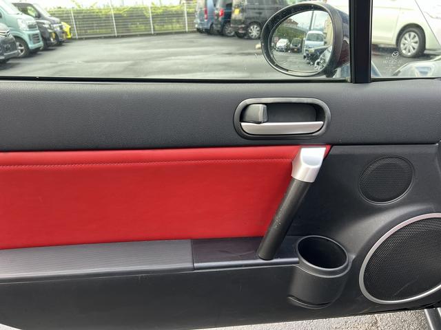 ロードスター 限定車３ｒｄジェネレーションリミテッド☆国内５００台限定☆　☆国内５００台限定車☆６速ＭＴ☆オープン☆キセノンライト☆フォグライト☆ステアリモコン☆ＥＴＣ☆本革シート☆ＴＥＩＮ車高調☆ＡｕｔｏＥｘｅマフラー☆ＪｅｔＳｔｒｅａｍフルエアロ☆ＳＡＬＩＴＡ１７ＡＷ☆（68枚目）