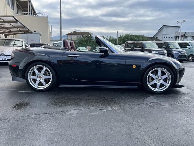 ロードスター 限定車３ｒｄジェネレーションリミテッド☆国内５００台限定☆　☆国内５００台限定車☆６速ＭＴ☆オープン☆キセノンライト☆フォグライト☆ステアリモコン☆ＥＴＣ☆本革シート☆ＴＥＩＮ車高調☆ＡｕｔｏＥｘｅマフラー☆ＪｅｔＳｔｒｅａｍフルエアロ☆ＳＡＬＩＴＡ１７ＡＷ☆（77枚目）