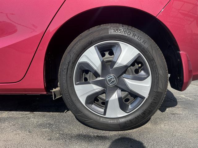 フィットハイブリッド ハイブリッドＬホンダセンシング☆走行４．０万☆試乗ＯＫ☆　☆ナビ☆Ｂｌｕｅｔｏｏｔｈ☆バックカメラ☆ホンダセンシング☆アダプティブクルーズ☆ＬＥＤヘッドライト☆ワイパーデアイサー☆ビルトインＥＴＣ☆プッシュスタート☆前後ドラレコ☆走行４．０万ｋｍ☆試乗ＯＫ☆（77枚目）