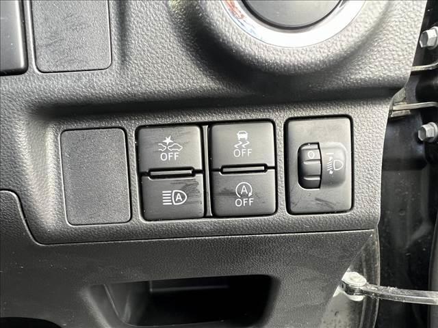 ピクシスジョイ C G SA3☆4WD☆ナビ☆走行4.0万☆試乗できます☆ ☆4WD☆ナビ☆Bluetooth☆スマートアシスト3☆LEDヘッドライト&フォグ☆オートハイビーム☆ダウンヒルアシストコントロール☆エンジンスターター☆ドライブレコーダー☆走行4.0万☆試乗OK☆(20枚目)