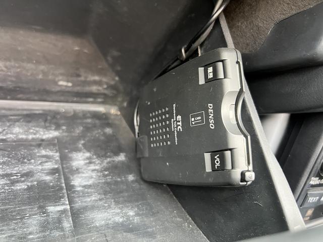 MR-S Sエディション☆6速MT☆TEIN車高調☆走行4.1万km☆ ☆フロア6速MT☆黒ソフトトップ☆ETC☆フォグランプ☆純正フルエアロ☆RAZAシフトノブ☆NARDIステアリング☆TEIN車高調☆TRDフロントタワーバー☆WedsSport15/16インチAW☆(38枚目)