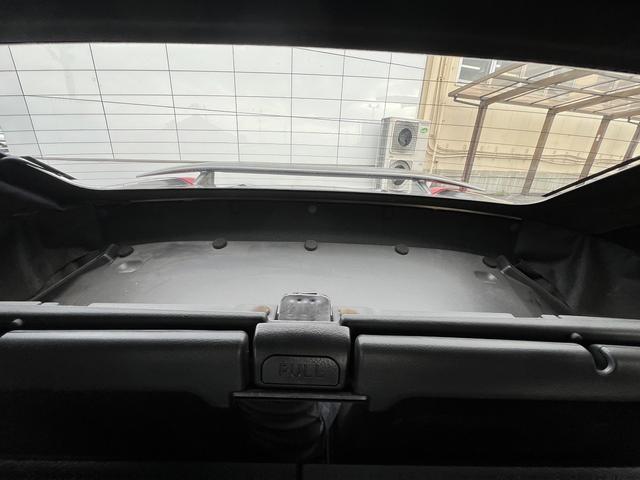 MR-S Sエディション☆6速MT☆TEIN車高調☆走行4.1万km☆ ☆フロア6速MT☆黒ソフトトップ☆ETC☆フォグランプ☆純正フルエアロ☆RAZAシフトノブ☆NARDIステアリング☆TEIN車高調☆TRDフロントタワーバー☆WedsSport15/16インチAW☆(42枚目)