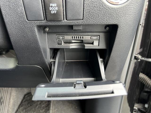 ヴェルファイア 2.5Z☆4WD☆9インチナビ☆ビルトインETC☆試乗OK☆ ☆4WD☆9インチナビ☆Bluetooth☆F/Bカメラ☆両側電動ドア☆後席モニター☆クリアランスソナー☆LEDライト☆電動パーキング☆オートブレーキホールド☆ドラレコ☆ビルトインETC☆試乗OK☆(28枚目)