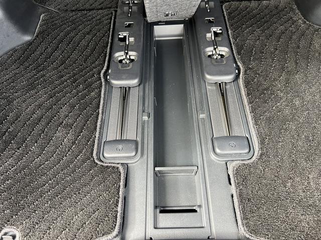 ヴェルファイア 2.5Z☆4WD☆9インチナビ☆ビルトインETC☆試乗OK☆ ☆4WD☆9インチナビ☆Bluetooth☆F/Bカメラ☆両側電動ドア☆後席モニター☆クリアランスソナー☆LEDライト☆電動パーキング☆オートブレーキホールド☆ドラレコ☆ビルトインETC☆試乗OK☆(60枚目)