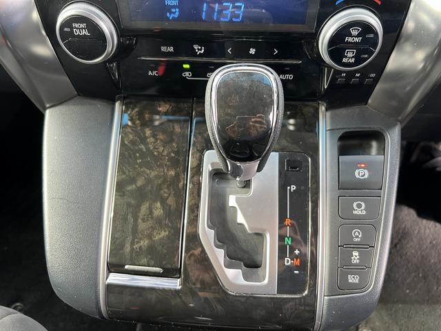 ヴェルファイア 2.5Z☆4WD☆9インチナビ☆ビルトインETC☆試乗OK☆ ☆4WD☆9インチナビ☆Bluetooth☆F/Bカメラ☆両側電動ドア☆後席モニター☆クリアランスソナー☆LEDライト☆電動パーキング☆オートブレーキホールド☆ドラレコ☆ビルトインETC☆試乗OK☆(68枚目)