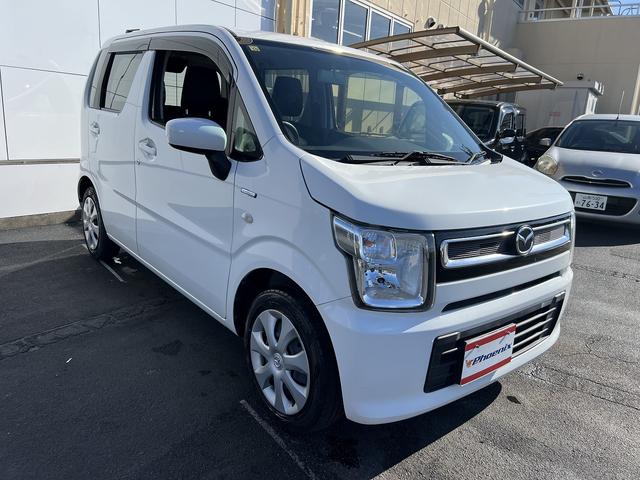 ☆純正オーディオ☆ＣＤ／ＡＵＸ／Ｂｌｕｅｔｏｏｔｈ／ＵＳＢ☆アイドリングストップ☆オートライト☆横滑り防止機能☆オートエアコン☆運転席シートヒーター☆電格ドアミラー☆キーレス☆走行２．８万☆試乗ＯＫ☆