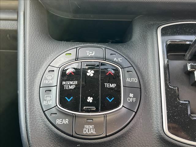 ヴォクシー ＺＳ☆４ＷＤ☆９インチナビ☆バックカメラ☆試乗できます☆　☆４ＷＤ☆９インチナビ☆ＴＶ☆Ｂｌｕｅｔｏｏｔｈ☆バックカメラ☆後席フリップダウンモニター☆パワースライドドア☆ＬＥＤライト☆ビルトインＥＴＣ☆モデリスタサスペンション／フロントスポイラー☆試乗ＯＫ☆（16枚目）