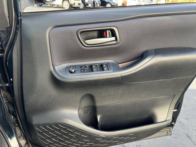 ヴォクシー ＺＳ☆４ＷＤ☆９インチナビ☆バックカメラ☆試乗できます☆　☆４ＷＤ☆９インチナビ☆ＴＶ☆Ｂｌｕｅｔｏｏｔｈ☆バックカメラ☆後席フリップダウンモニター☆パワースライドドア☆ＬＥＤライト☆ビルトインＥＴＣ☆モデリスタサスペンション／フロントスポイラー☆試乗ＯＫ☆（27枚目）