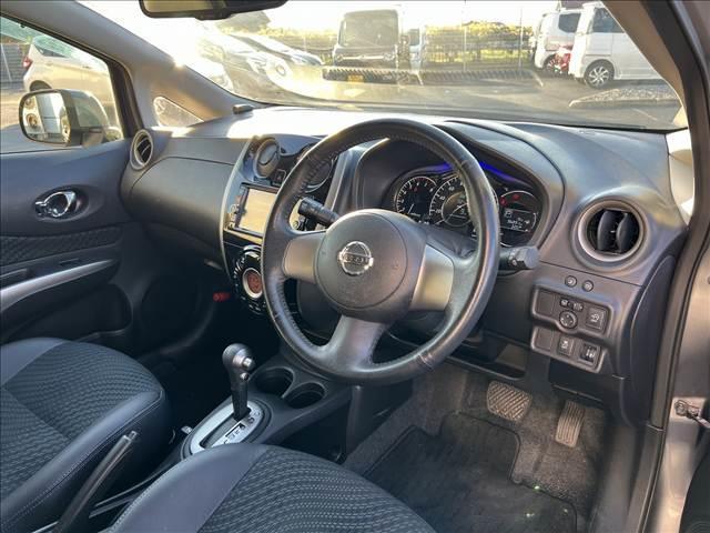 ノート メダリスト☆ナビ☆アラウンドビューモニター☆走行３．６万☆　☆ナビ☆ＴＶ☆Ｂｌｕｅｔｏｏｔｈ☆アラウンドビューモニター☆ハーフレザーシート☆ＬＥＤヘッドライト☆オートライト☆アイドリングストップ☆ＥＴＣ☆スマートキー☆プッシュスタート☆走行３．６万☆試乗ＯＫ☆（13枚目）