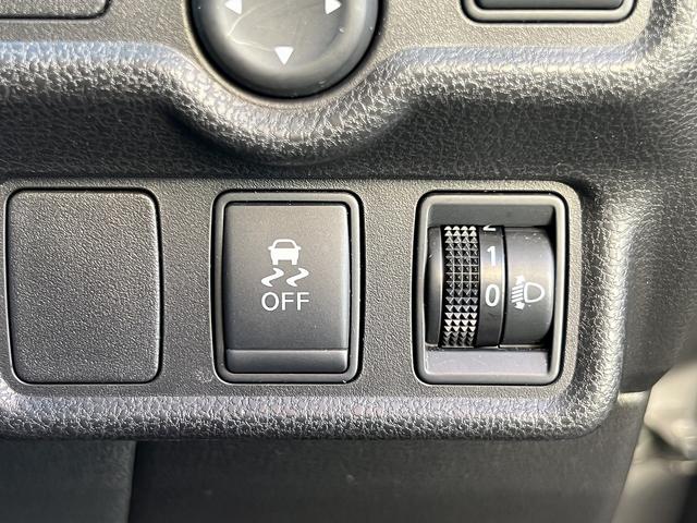 ノート メダリスト☆ナビ☆アラウンドビューモニター☆走行３．６万☆　☆ナビ☆ＴＶ☆Ｂｌｕｅｔｏｏｔｈ☆アラウンドビューモニター☆ハーフレザーシート☆ＬＥＤヘッドライト☆オートライト☆アイドリングストップ☆ＥＴＣ☆スマートキー☆プッシュスタート☆走行３．６万☆試乗ＯＫ☆（47枚目）