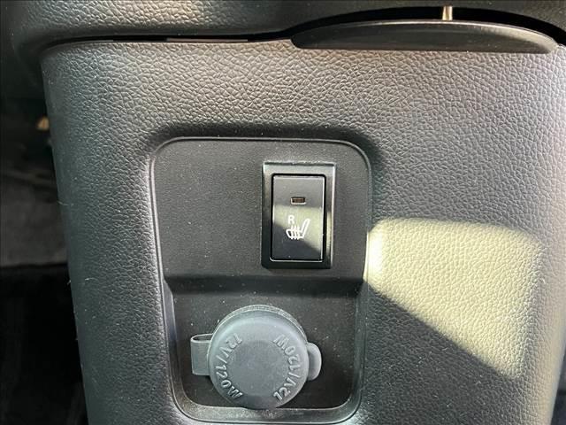 ☆ケンウッドナビ☆ＣＤ／ＤＶＤ☆ＴＶ☆Ｂｌｕｅｔｏｏｔｈ☆電動格納ミラー☆ヘッドライトレベライザー☆アイドリングストップ☆横滑り防止☆運転席シートヒーター☆キーレス☆走行４．７万ｋｍ☆試乗できます☆