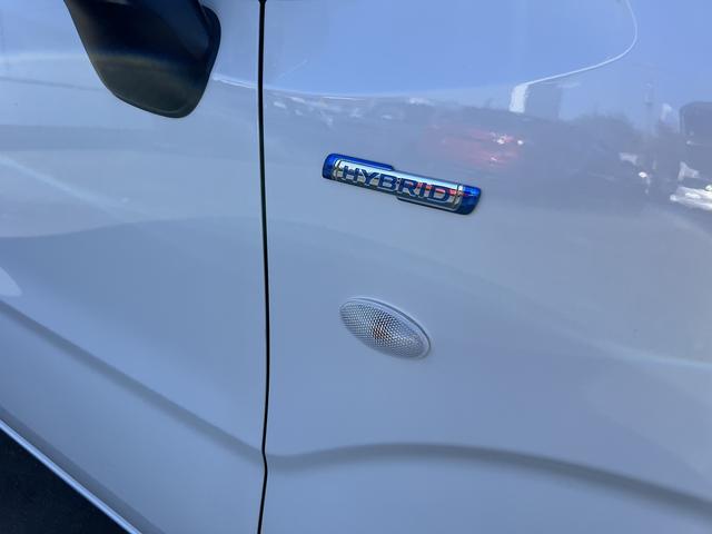 ☆ケンウッドナビ☆ＣＤ／ＤＶＤ☆ＴＶ☆Ｂｌｕｅｔｏｏｔｈ☆電動格納ミラー☆ヘッドライトレベライザー☆アイドリングストップ☆横滑り防止☆運転席シートヒーター☆キーレス☆走行４．７万ｋｍ☆試乗できます☆