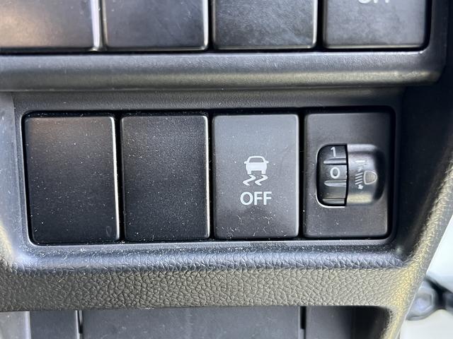 ☆ケンウッドナビ☆ＣＤ／ＤＶＤ☆ＴＶ☆Ｂｌｕｅｔｏｏｔｈ☆電動格納ミラー☆ヘッドライトレベライザー☆アイドリングストップ☆横滑り防止☆運転席シートヒーター☆キーレス☆走行４．７万ｋｍ☆試乗できます☆