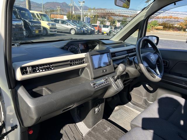 ☆ケンウッドナビ☆ＣＤ／ＤＶＤ☆ＴＶ☆Ｂｌｕｅｔｏｏｔｈ☆電動格納ミラー☆ヘッドライトレベライザー☆アイドリングストップ☆横滑り防止☆運転席シートヒーター☆キーレス☆走行４．７万ｋｍ☆試乗できます☆