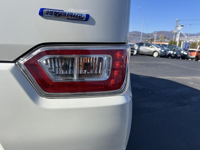 ☆ケンウッドナビ☆ＣＤ／ＤＶＤ☆ＴＶ☆Ｂｌｕｅｔｏｏｔｈ☆電動格納ミラー☆ヘッドライトレベライザー☆アイドリングストップ☆横滑り防止☆運転席シートヒーター☆キーレス☆走行４．７万ｋｍ☆試乗できます☆