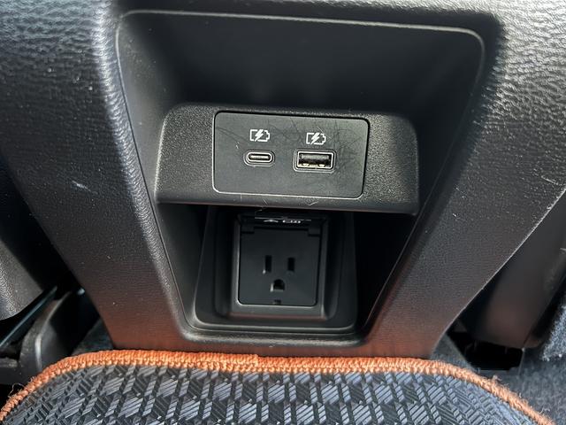 アウトランダーＰＨＥＶ Ｐ　マイパイロット☆４ＷＤ☆９インチナビ☆走行４．５万ｋｍ☆　☆４ＷＤ☆９インチナビ☆Ｂｌｕｅｔｏｏｔｈ☆マルチアラウンドモニター☆マイパイロット☆本革シート／パワーシート／メモリーシート／シートヒーター☆パワーバックドア☆ワイヤレス充電器☆ＬＥＤヘッドライト☆（43枚目）