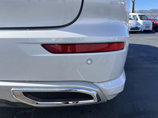 アウトランダーＰＨＥＶ Ｐ　マイパイロット☆４ＷＤ☆９インチナビ☆走行４．５万ｋｍ☆　☆４ＷＤ☆９インチナビ☆Ｂｌｕｅｔｏｏｔｈ☆マルチアラウンドモニター☆マイパイロット☆本革シート／パワーシート／メモリーシート／シートヒーター☆パワーバックドア☆ワイヤレス充電器☆ＬＥＤヘッドライト☆（44枚目）