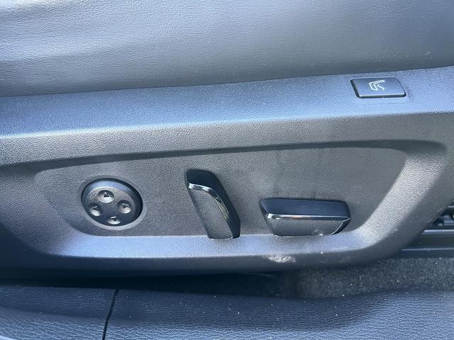 アウトランダーＰＨＥＶ Ｐ　マイパイロット☆４ＷＤ☆９インチナビ☆走行４．５万ｋｍ☆　☆４ＷＤ☆９インチナビ☆Ｂｌｕｅｔｏｏｔｈ☆マルチアラウンドモニター☆マイパイロット☆本革シート／パワーシート／メモリーシート／シートヒーター☆パワーバックドア☆ワイヤレス充電器☆ＬＥＤヘッドライト☆（55枚目）