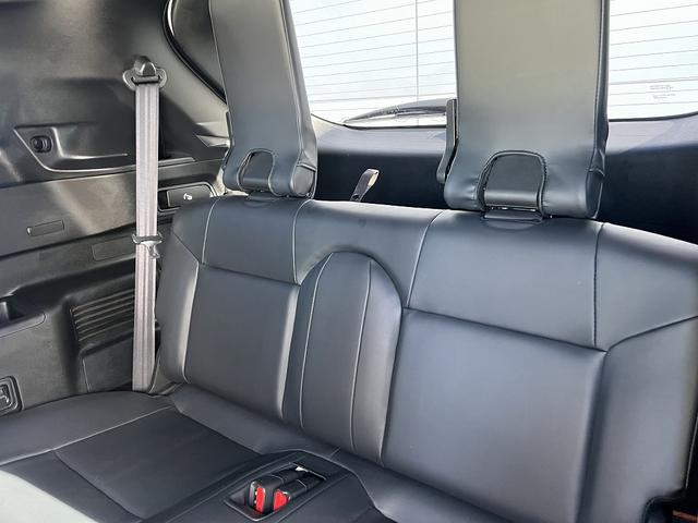 アウトランダーＰＨＥＶ Ｐ　マイパイロット☆４ＷＤ☆９インチナビ☆走行４．５万ｋｍ☆　☆４ＷＤ☆９インチナビ☆Ｂｌｕｅｔｏｏｔｈ☆マルチアラウンドモニター☆マイパイロット☆本革シート／パワーシート／メモリーシート／シートヒーター☆パワーバックドア☆ワイヤレス充電器☆ＬＥＤヘッドライト☆（57枚目）