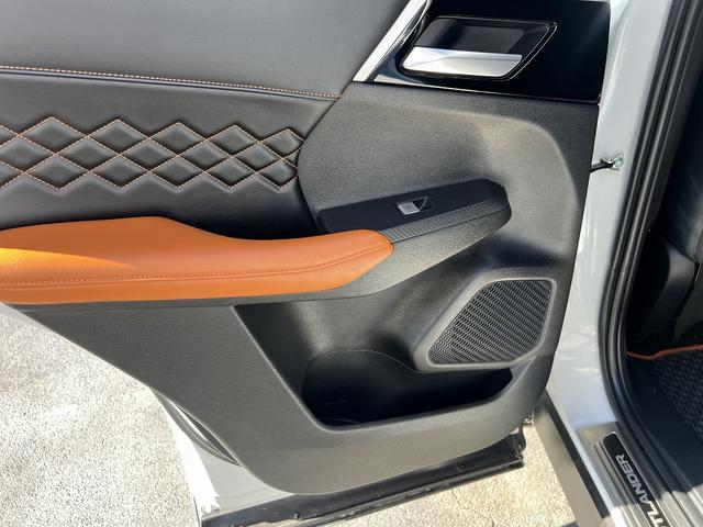 アウトランダーＰＨＥＶ Ｐ　マイパイロット☆４ＷＤ☆９インチナビ☆走行４．５万ｋｍ☆　☆４ＷＤ☆９インチナビ☆Ｂｌｕｅｔｏｏｔｈ☆マルチアラウンドモニター☆マイパイロット☆本革シート／パワーシート／メモリーシート／シートヒーター☆パワーバックドア☆ワイヤレス充電器☆ＬＥＤヘッドライト☆（67枚目）