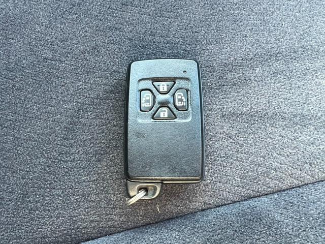 エスティマ アエラスＧエディション☆ナビ☆走行４．１万☆試乗ＯＫ☆　☆ナビ☆ＴＶ☆Ｂｌｕｅｔｏｏｔｈ☆バックカメラ☆フリップダウンモニター☆両側パワースライドドア☆キセノン＋オートライト☆クルーズコントロール☆ビルトインＥＴＣ☆オットマン☆走行４．１万ｋｍ☆試乗ＯＫ☆（51枚目）