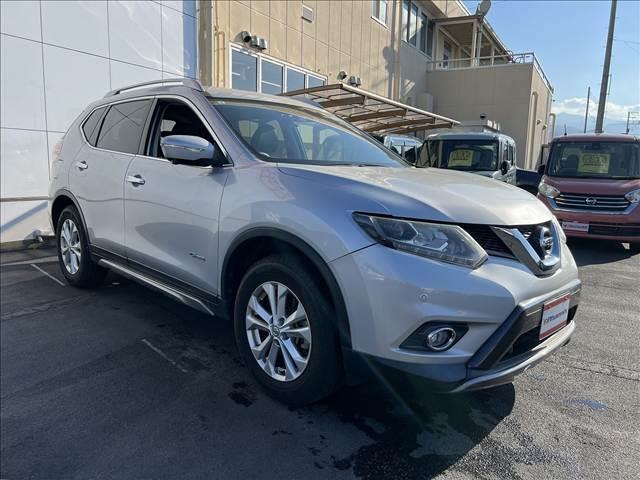 エクストレイル ２０Ｘハイブリッドエマージェンシーブレーキパッケージ４ＷＤ　☆４ＷＤ☆ナビ☆Ｂｌｕｅｔｏｏｔｈ☆アラウンドビューモニター☆エマージェンシーブレーキ☆ＬＥＤヘッドライト☆クルコン☆前席シートヒーター☆ビルトインＥＴＣ☆コーナーセンサー☆走行４．４万☆試乗ＯＫ☆（4枚目）