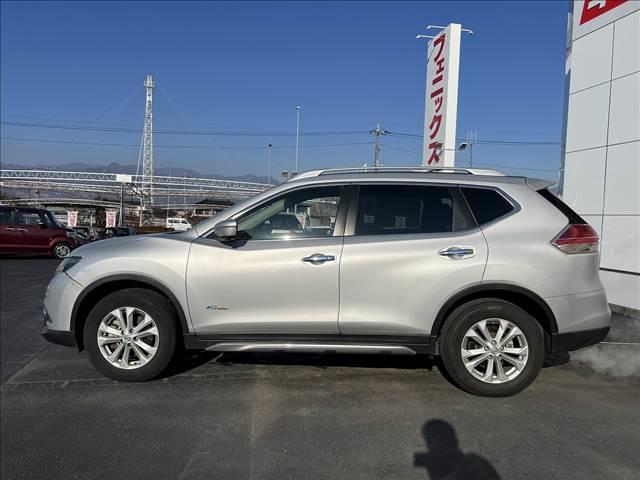 エクストレイル ２０Ｘハイブリッドエマージェンシーブレーキパッケージ４ＷＤ　☆４ＷＤ☆ナビ☆Ｂｌｕｅｔｏｏｔｈ☆アラウンドビューモニター☆エマージェンシーブレーキ☆ＬＥＤヘッドライト☆クルコン☆前席シートヒーター☆ビルトインＥＴＣ☆コーナーセンサー☆走行４．４万☆試乗ＯＫ☆（9枚目）