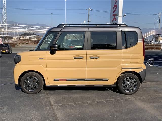 スペーシアギア ハイブリッドＸＺ☆ワンオーナー☆走行３００ｋｍ☆試乗ＯＫ☆　☆ワンオーナー☆２トーンルーフ☆デュアルセンサーブレーキサポート２☆アダプティブクルーズ☆両側電動ドア☆ヘッドアップディスプレイ☆電動パーキング☆ハンドルヒーター☆前席シートヒーター☆走行３００ｋｍ☆（9枚目）