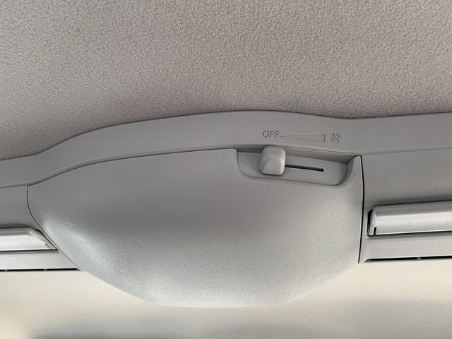 スペーシアギア ハイブリッドＸＺ☆ワンオーナー☆走行３００ｋｍ☆試乗ＯＫ☆　☆ワンオーナー☆２トーンルーフ☆デュアルセンサーブレーキサポート２☆アダプティブクルーズ☆両側電動ドア☆ヘッドアップディスプレイ☆電動パーキング☆ハンドルヒーター☆前席シートヒーター☆走行３００ｋｍ☆（37枚目）