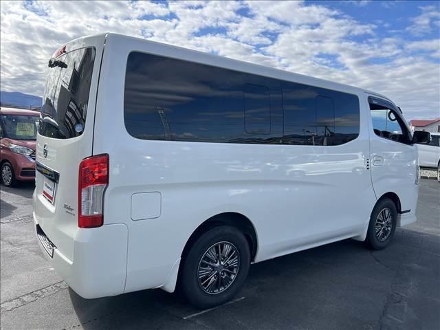 ＮＶ３５０キャラバンワゴン ライダーＧＸ☆１０人乗り☆ナビ☆アラウンドビューモニター☆　☆１０人乗り☆ナビ☆ＴＶ☆Ｂｌｕｅｔｏｏｔｈ☆アラウンドビューモニター☆パワースライドドア☆ＬＥＤヘッドライト＆フォグランプオートライト☆ＥＴＣ☆ミラーウィンカー☆ライダー専用内外装／１５インチＡＷ☆（6枚目）